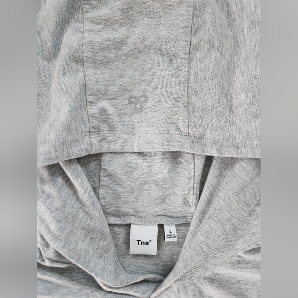 TNA Chill Leslie Longsleeve - Picture 10 of 11